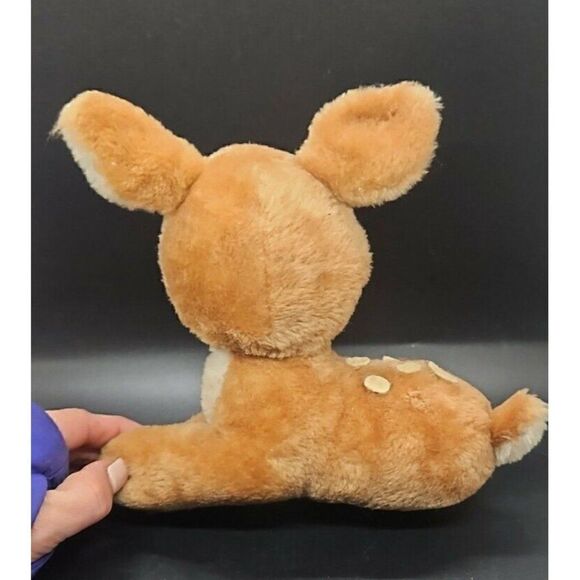 Vintage R. Dakin Deer Stuffed Animal Sitting Fawn With Spots Bambi 1977 Plush - Picture 2 of 4